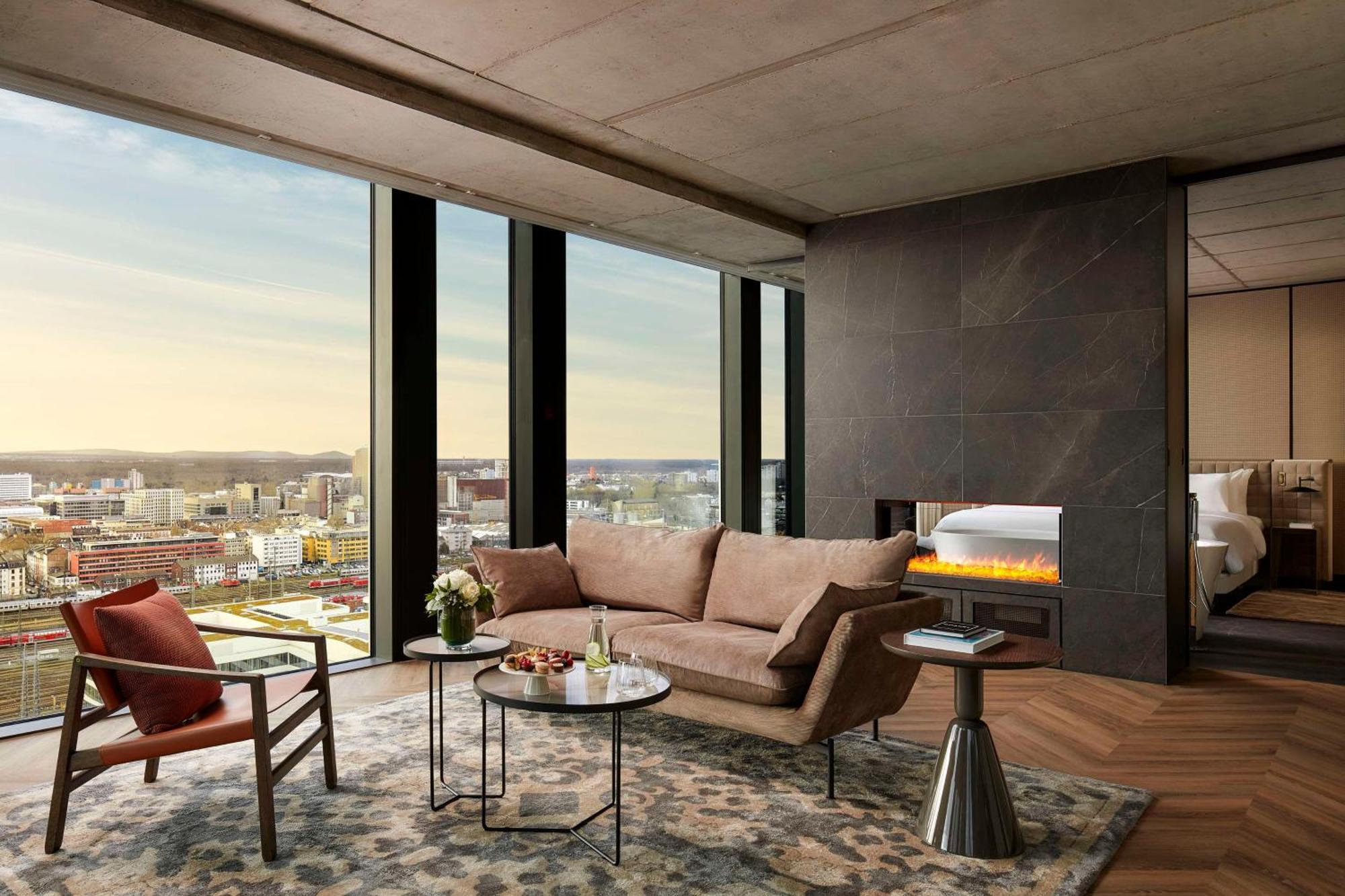 Отель Nh Collection Frankfurt Spin Tower Франкфурт-на-Майне Экстерьер фото