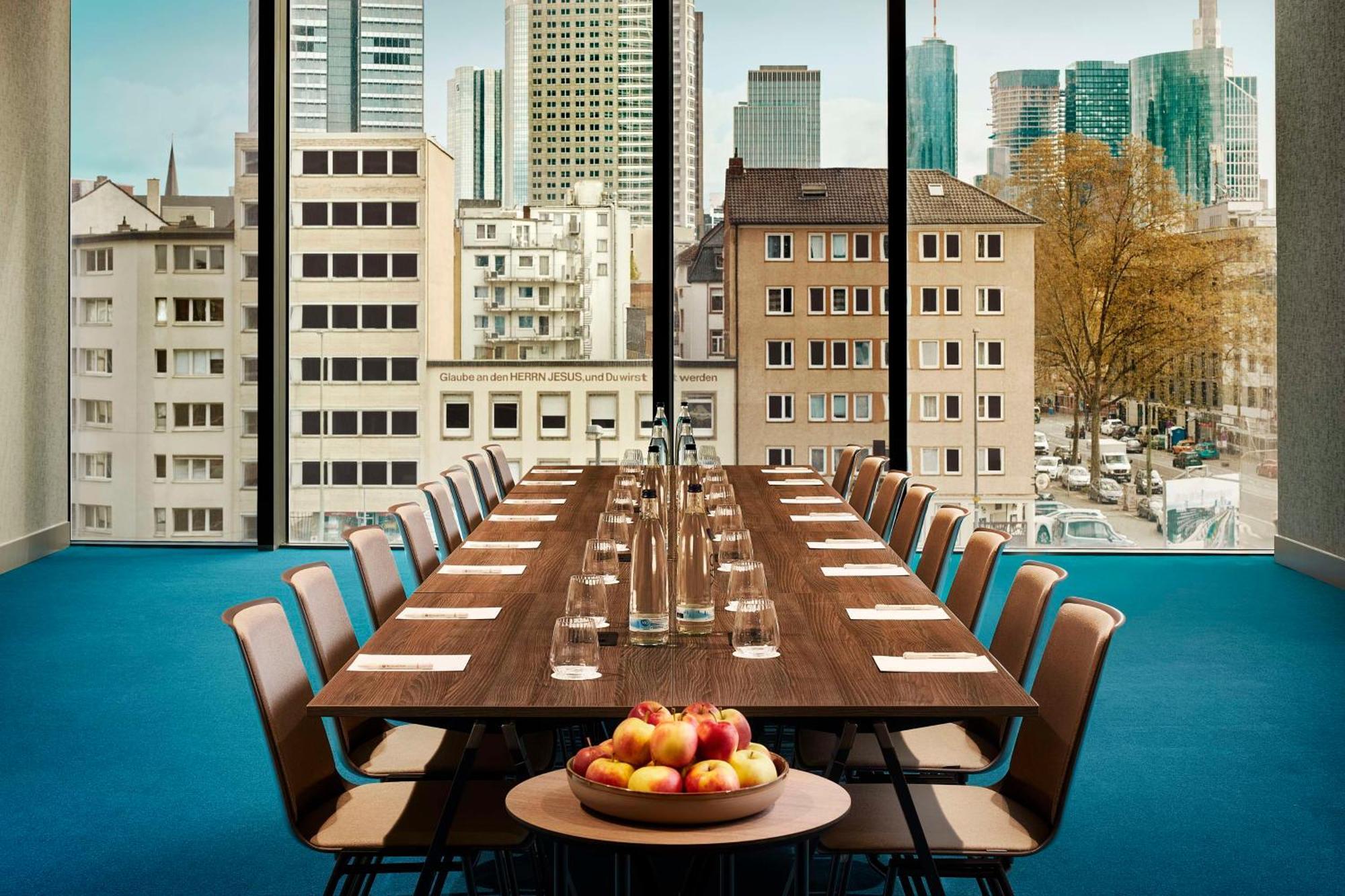 Отель Nh Collection Frankfurt Spin Tower Франкфурт-на-Майне Экстерьер фото