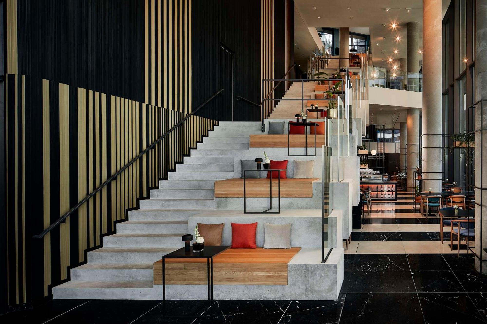 Отель Nh Collection Frankfurt Spin Tower Франкфурт-на-Майне Экстерьер фото