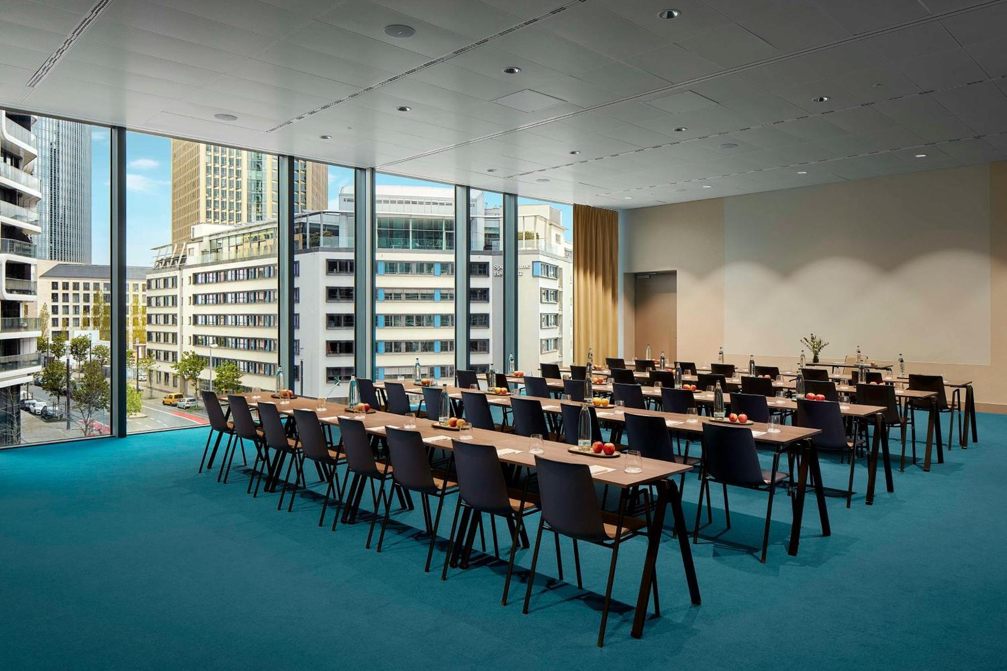 Отель Nh Collection Frankfurt Spin Tower Франкфурт-на-Майне Экстерьер фото