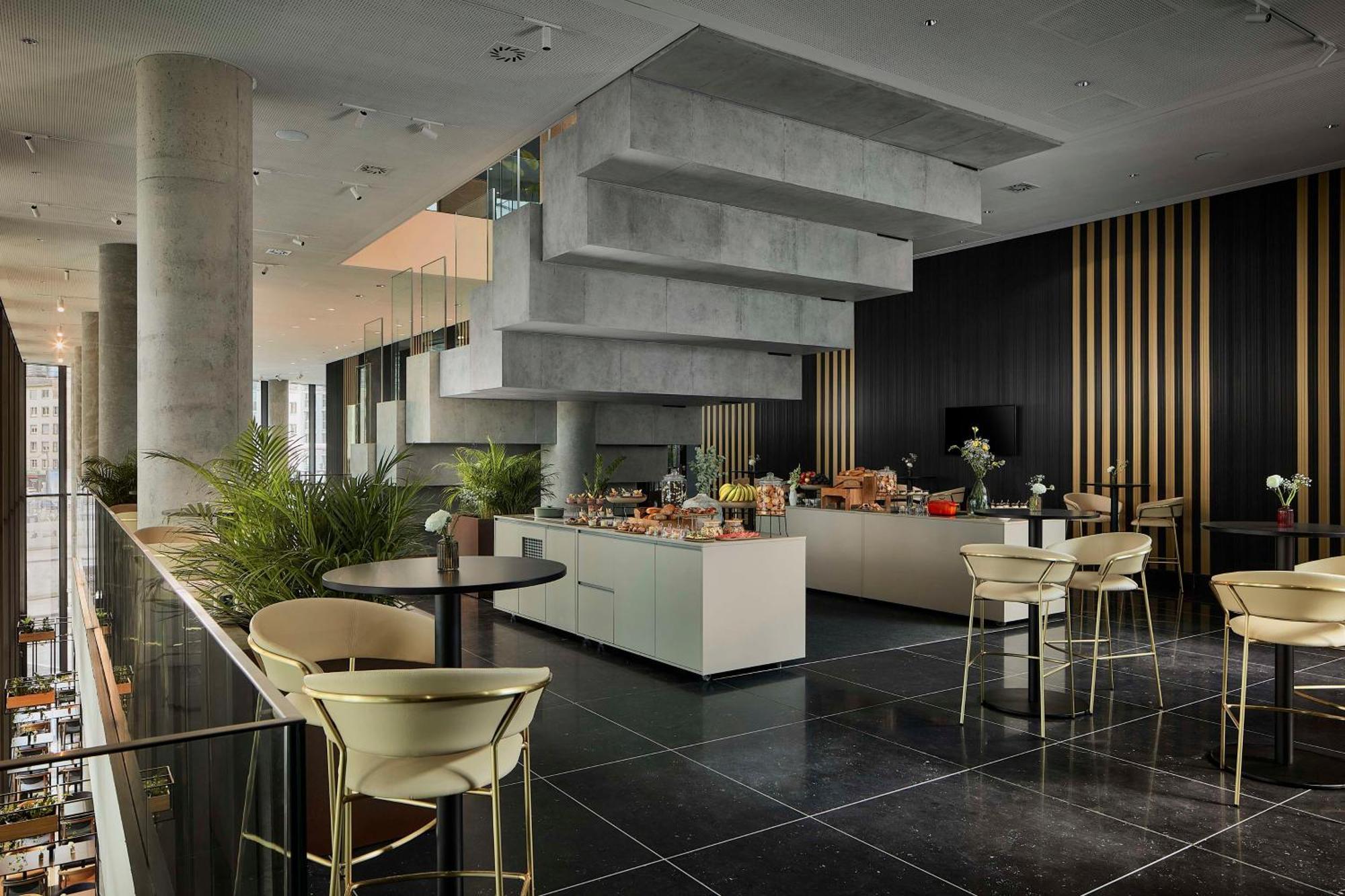 Отель Nh Collection Frankfurt Spin Tower Франкфурт-на-Майне Экстерьер фото