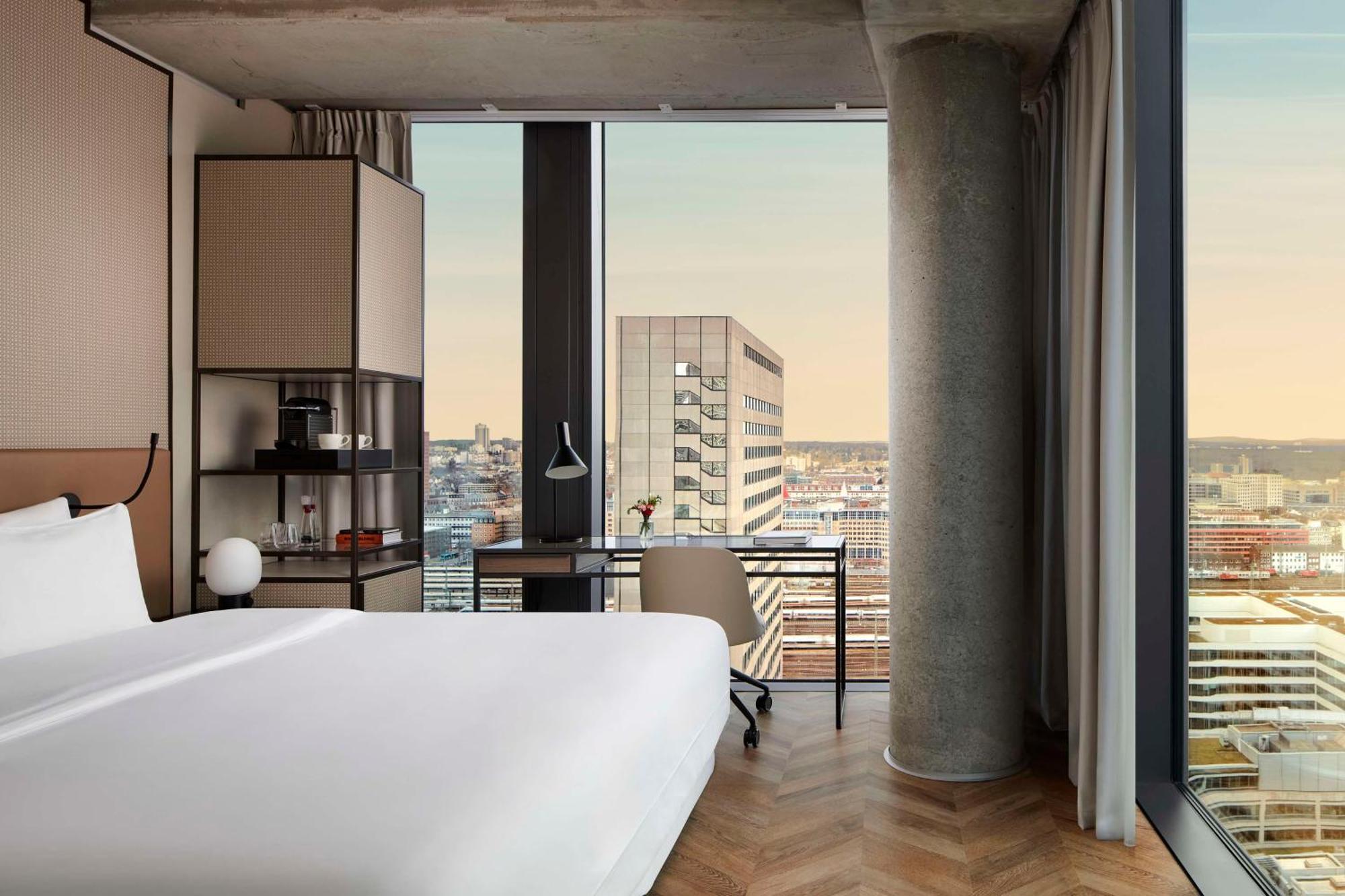 Отель Nh Collection Frankfurt Spin Tower Франкфурт-на-Майне Экстерьер фото