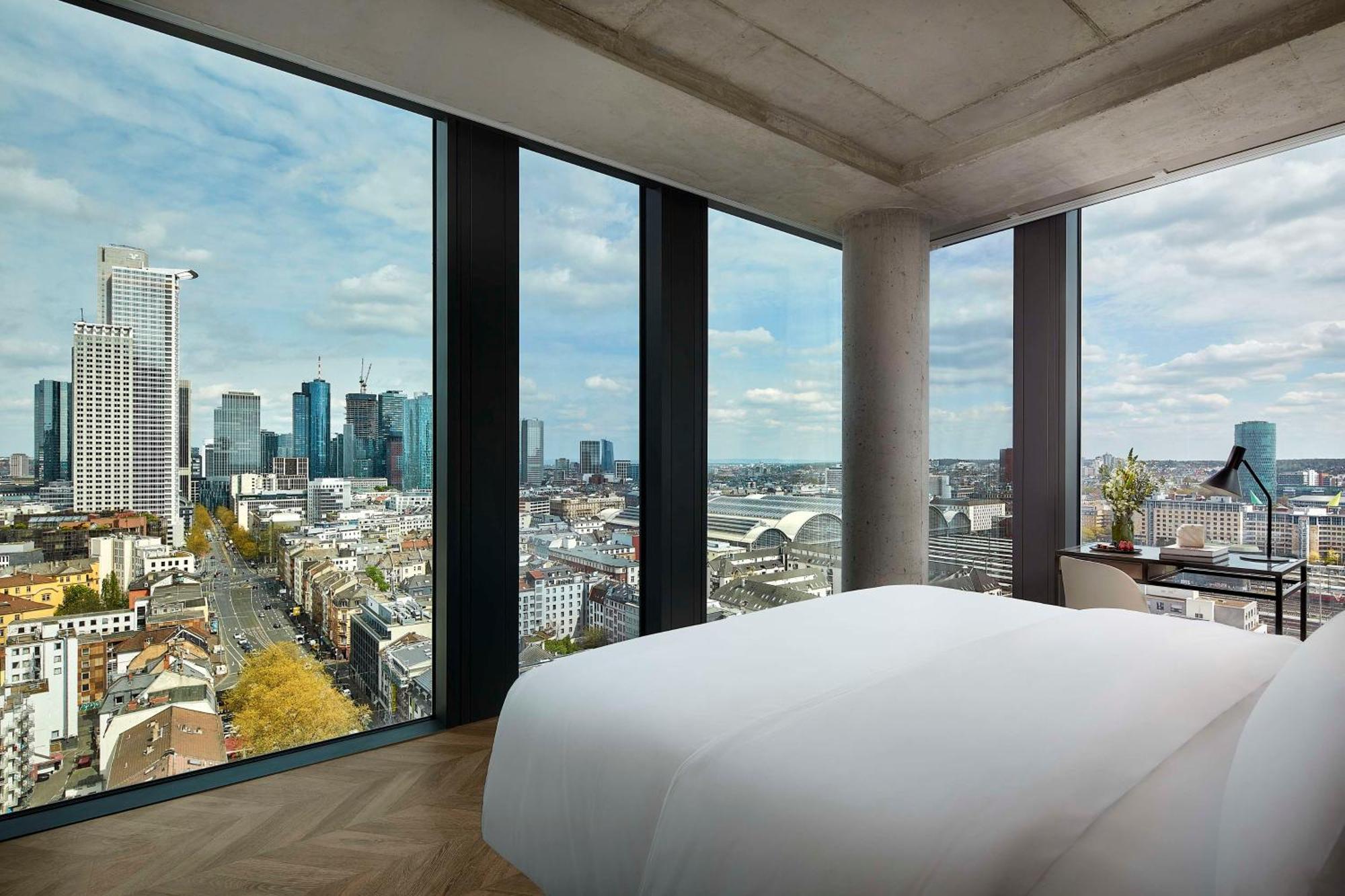 Отель Nh Collection Frankfurt Spin Tower Франкфурт-на-Майне Экстерьер фото